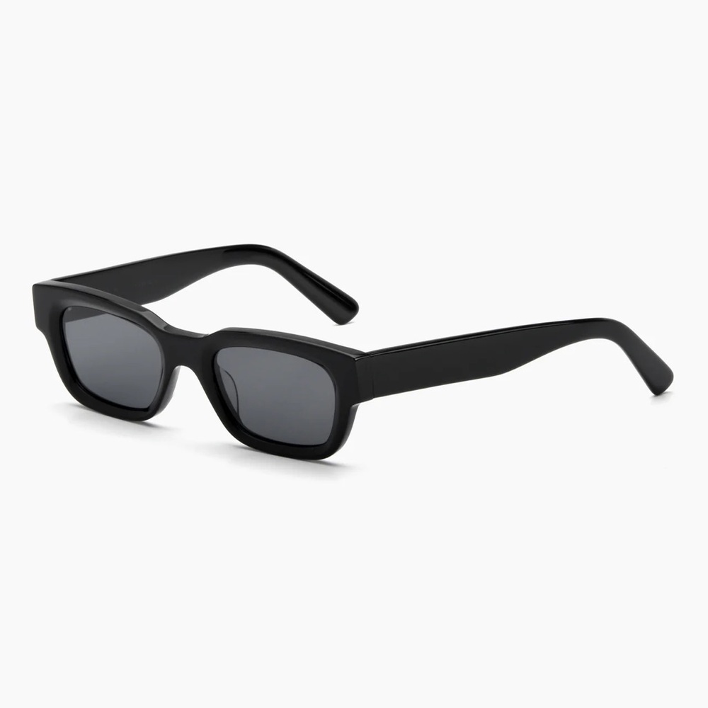 Akila Black Rectangular Sunglasses